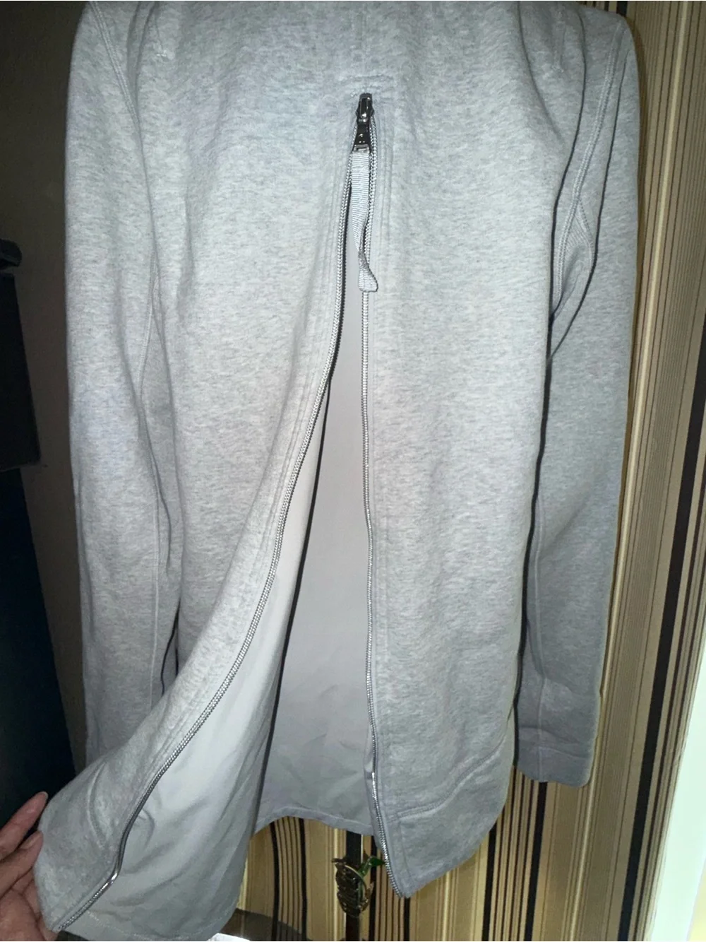 lululemon athletica light gray